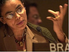 Marina Silva pede adiamento da votao do Cdigo Florestal