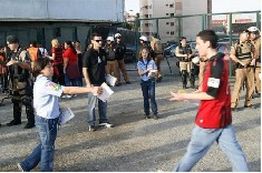 Atletiba: escoteiros auxiliam secretaria antidrogas em campanhas de preveno