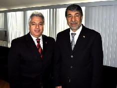 Embaixador da Palestina visita Cmara de Curitiba
