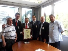 Rotary Club de Curitiba Porto homenageia Paulo Salamuni