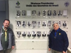 Unio dos Escoteiros do Brasil faz homenagem a seus presidentes